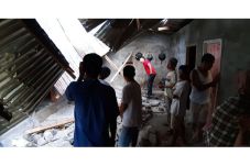 11 Orang Luka-101 Rumah...