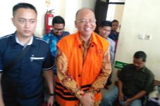 Bupati Malang Nonaktif...
