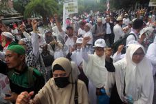 FUI Gelar Aksi Damai,...
