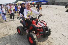 Wisata Syariah Berpotensi...