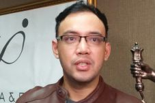 Sandy Tumiwa Beli Sabu...