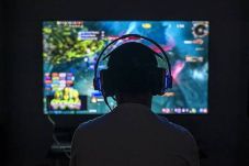 Industri Game Makin...