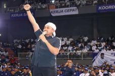 Ribuan Relawan Siap...