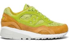 Unik! Sneakers Ini Mirip...