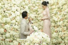 Syahrini pada Reino...