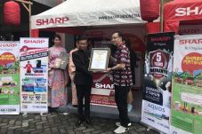 LED TV Sharp Bisa Bertahan...