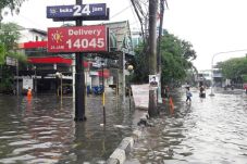 Tangani Banjir di Green...
