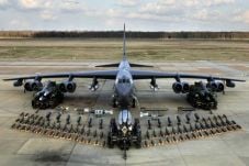 Bomber B-52 AS Terbang...