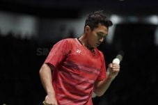 Jonatan Christie Menjaga...