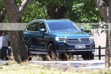 Volkswagen Touareg Lebih...