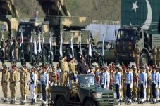 India dan Pakistan Sama-sama...