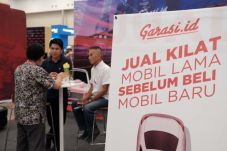 Kembangkan Industri...