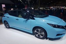 New Nissan LEAF Dipastikan...