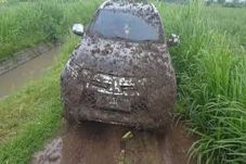 Di Desa Ini Mitsubishi...