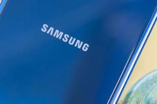 Samsung Galaxy A40 Layar...