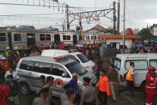 17 Korban Kereta Anjlok...
