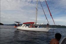 Kapal Wisatawan Asing...