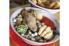 Menikmati Bakso Aci...