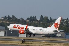 Lion Air Hentikan Operasional...