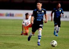 Persib Cukur Cendrawasih...