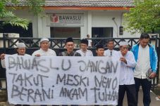 Bawaslu Didesak Berani...