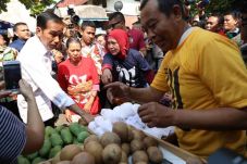 Revitalisasi Pasar Rakyat...