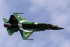 Pakistan Tes Senjata...