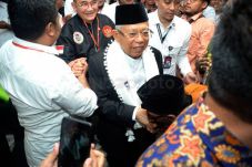 Jelang Debat Cawapres,...