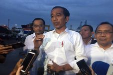 Jokowi: Pengemudi Truk...