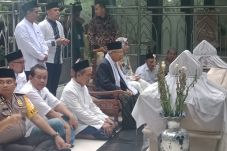 Ke Jombang, Maruf Amin...