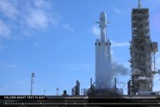 Roket Terkuat SpaceX...