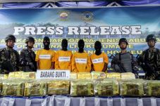 TNI AL Gagalkan Penyelundupan...