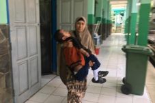 Derita Lemah Otot, Fauzan...