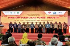 Yamaha Terus Dukung...