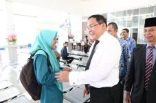 Pacu Semangat Kerja,...