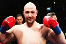 Adam Kownacki Jadi Penantang...