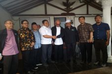 Kunjungi KPU Depok,...