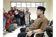 Ngaku Sakit, Taufik...