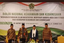 Dialog Nasional di Samarinda,...