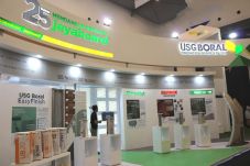 Pertumbuhan Industri...