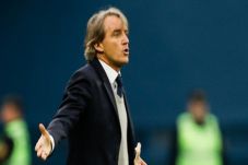 Huni Grup J, Roberto...
