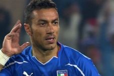 Fabio Quagliarella Menatap...