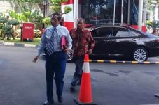 Sambangi KPK, Mahfud...