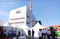Kelola Sampah 100 Ton...