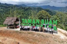 Inisiasi Antam Kembangkan...