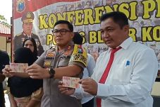 Belanjakan Pakai Uang...