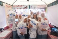 Universitas Widya Kartika...