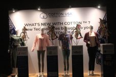 Tren Fashion 2019 Bakal...