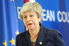 Theresa May Bersumpah...