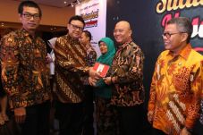 Wali Kota Medan Raih...